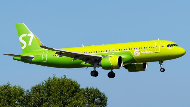 RA-73453:Airbus A320:S7 Airlines